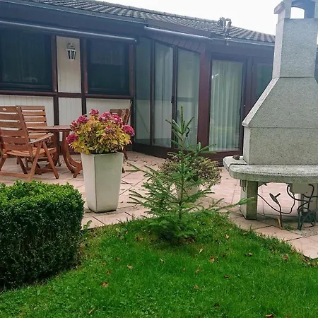 Holiday home Haus Im Grunen